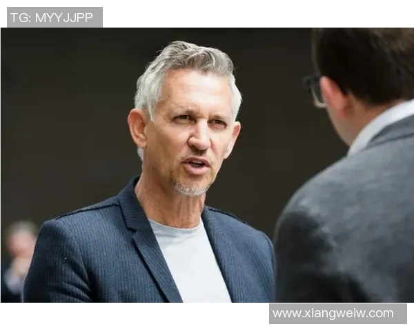 足球明星莱因克尔的传奇生涯与对足球的深远影响探讨